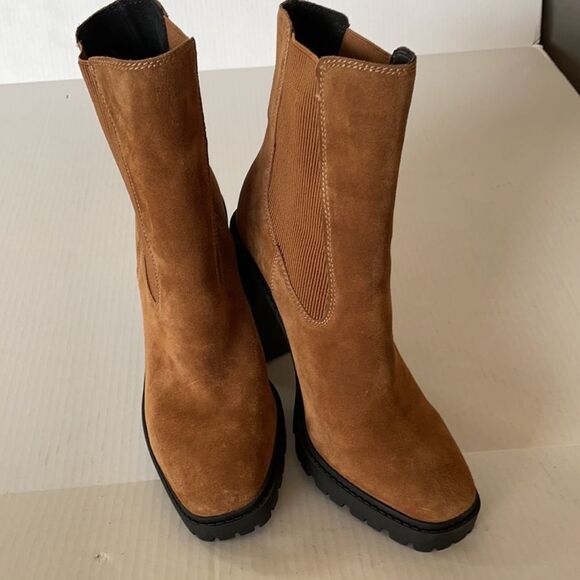 Chelsea & Violet Filip Lugged Block Booties Suede - Picture 3 of 10